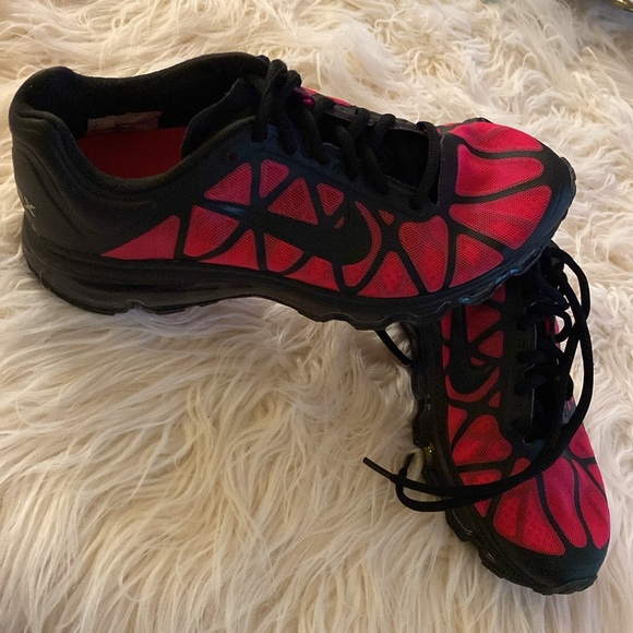 NIKE Air max athletic shoes - Picture 8 of 16